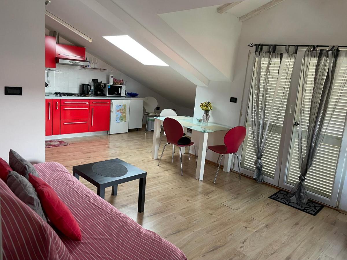 רוביני Apartments Mery מראה חיצוני תמונה
