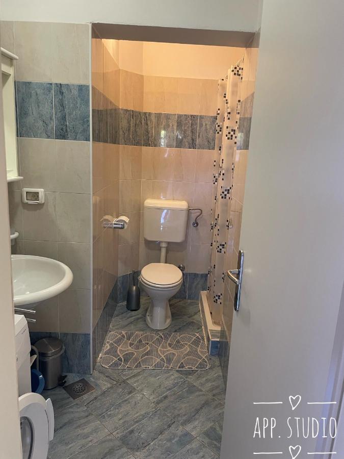 רוביני Apartments Mery מראה חיצוני תמונה